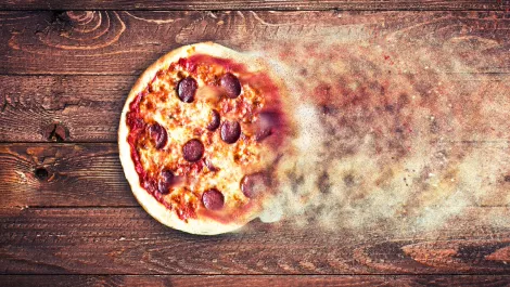 Pizza drone deliveries are a thing now - Kiwi customer gets first taste
