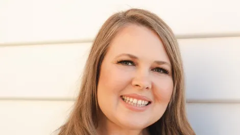 Jen cerqualia   client strategy partner   versa