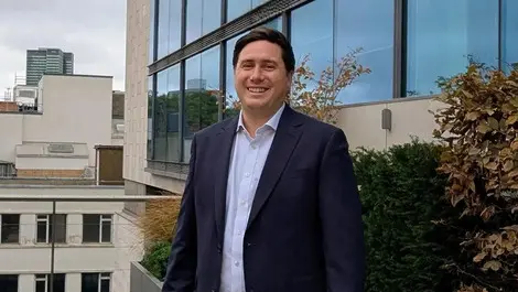 Avison Young appoints Oliver Squires to lead UK data centres